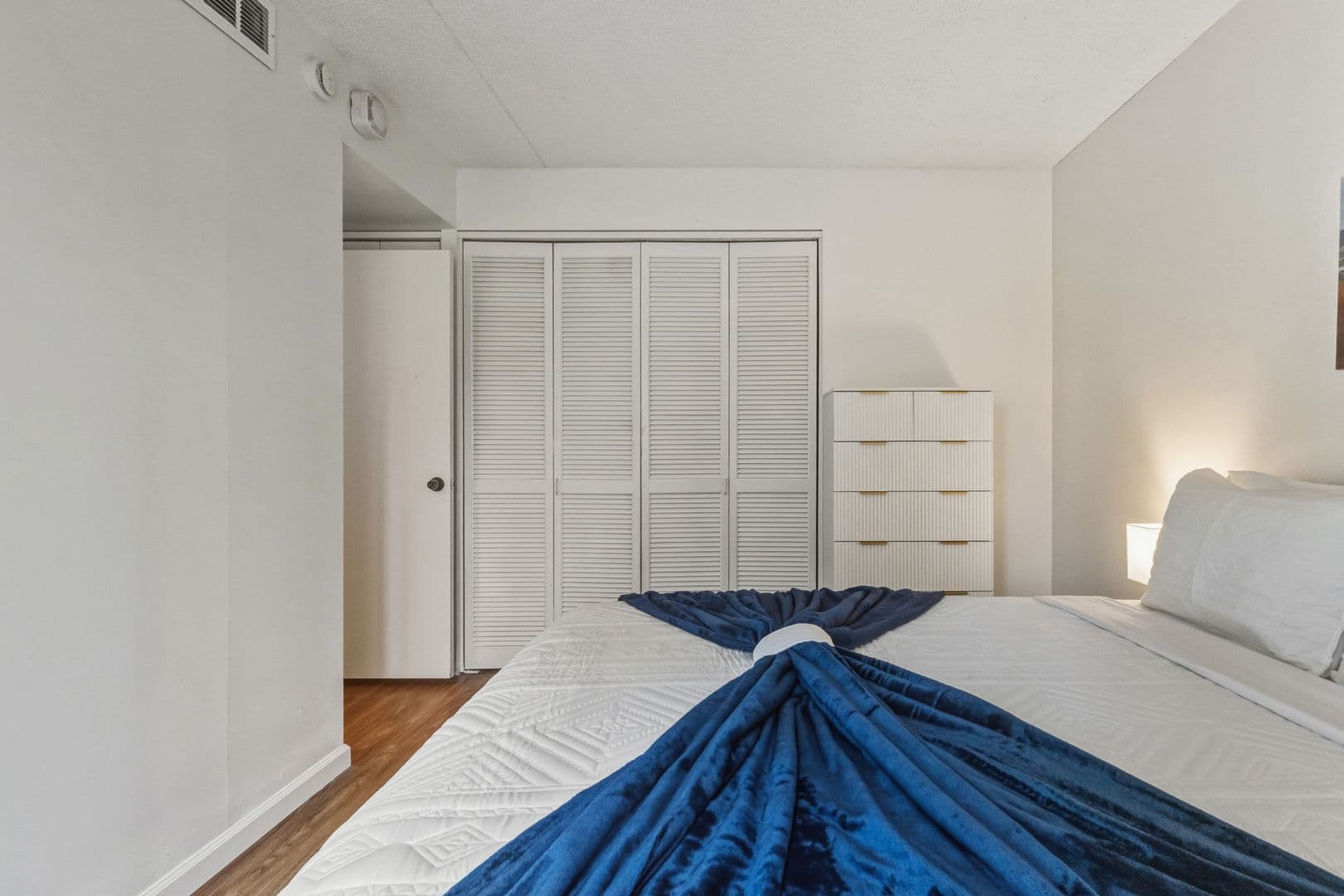 Honolulu Condo: 225 Queen Street
