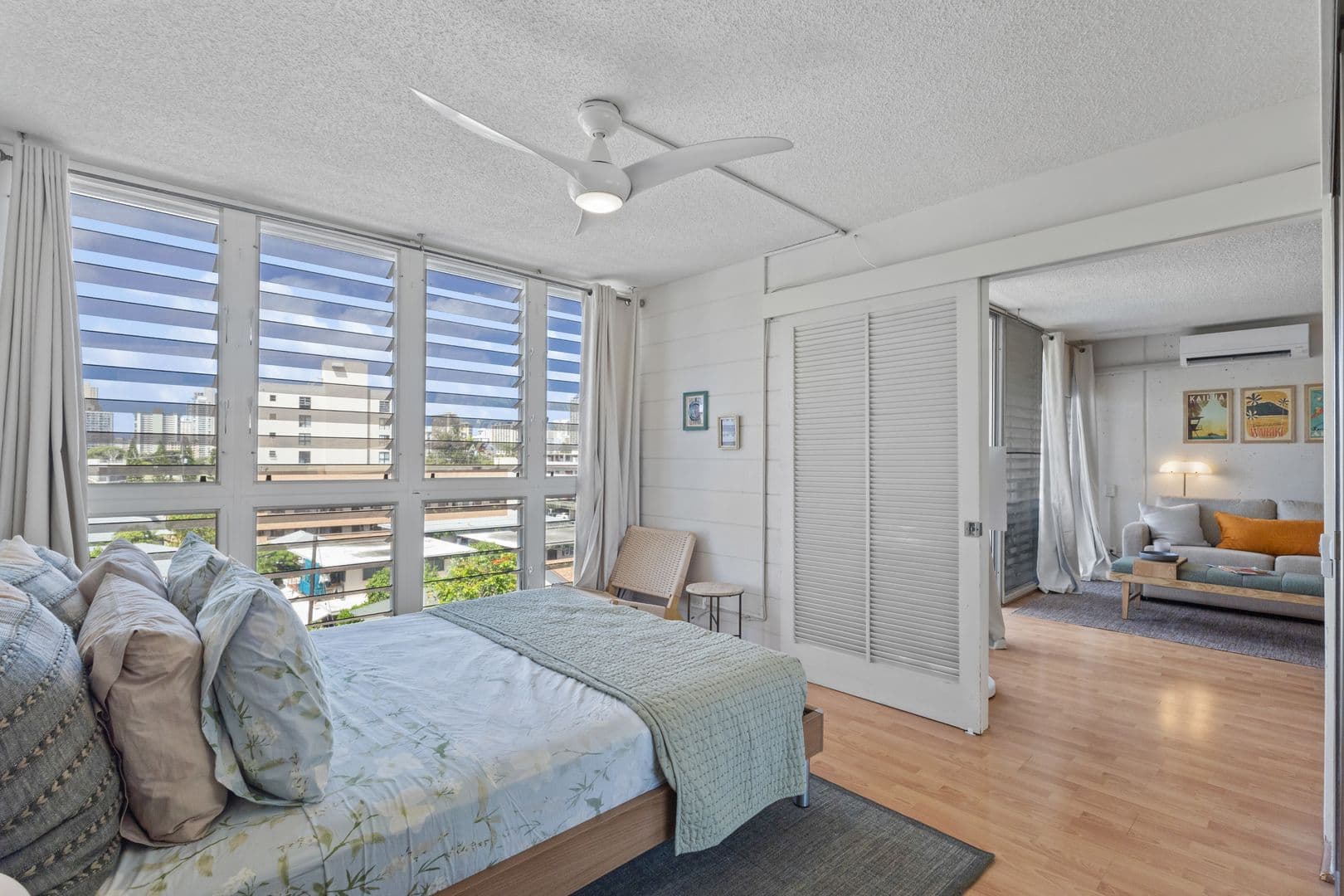 Honolulu Condo: 754 Ekela Ave