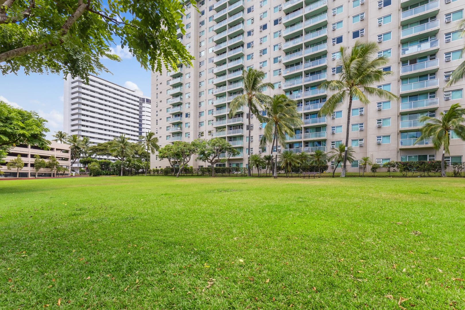 Honolulu Condo: 3009 Ala Makahala Place