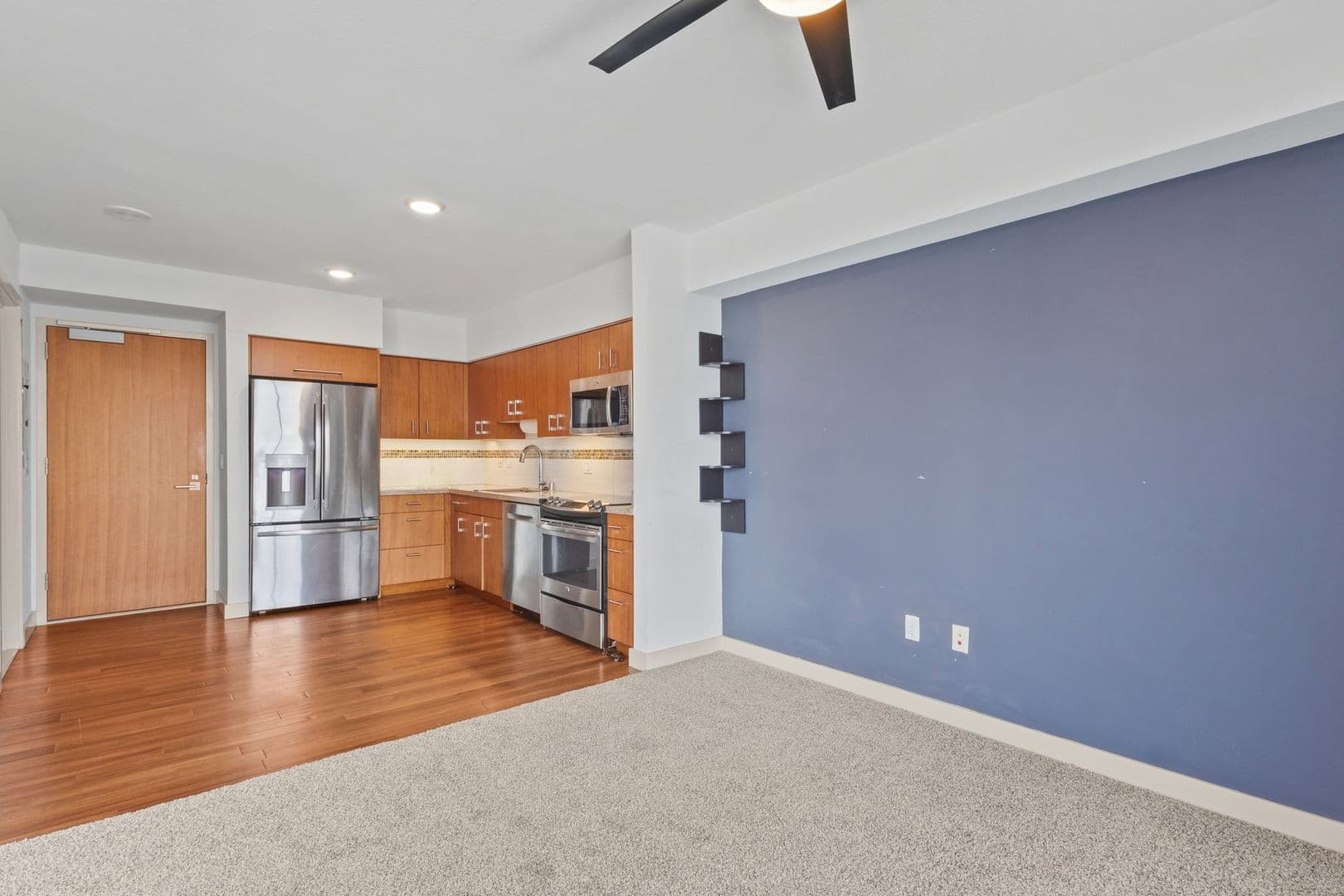Honolulu Condo: 555 South St. Apt. 2711
