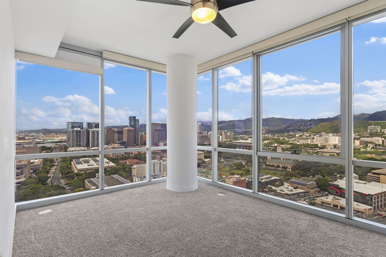 Honolulu Condo: 555 South St. Apt. 2711