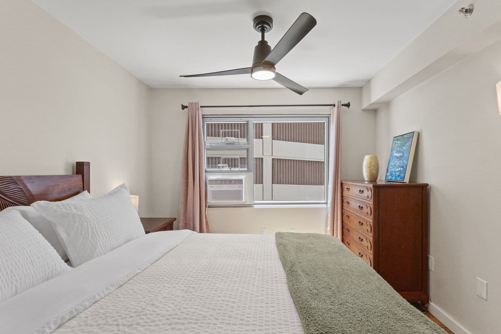 Honolulu Condo: 3009 Ala Makahala Place