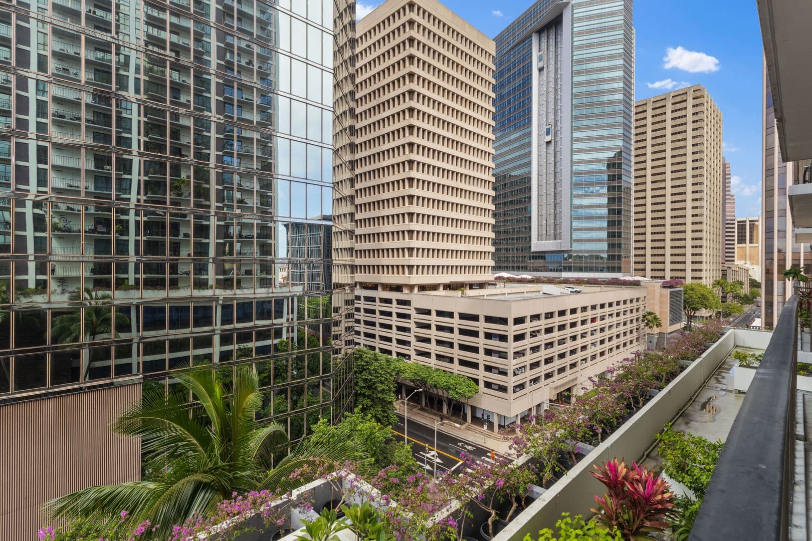Honolulu Condo: 225 Queen Street