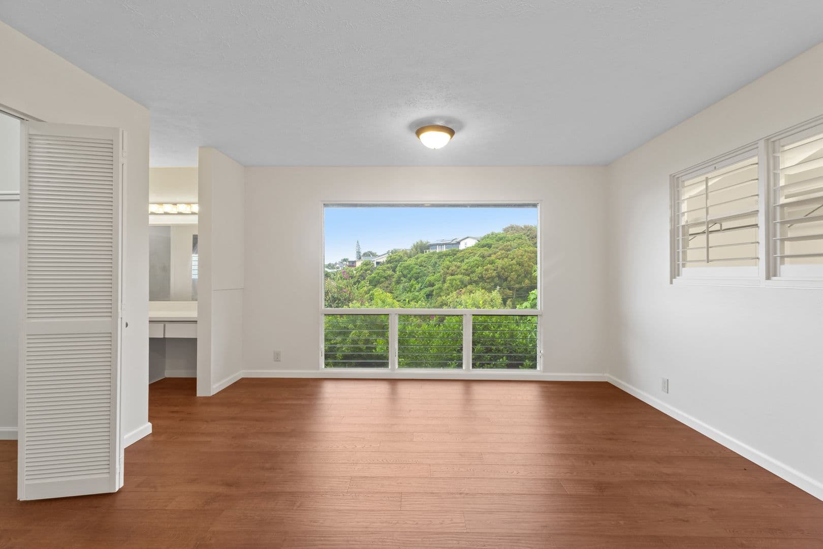 Honolulu House: 2218 Halekoa Dr