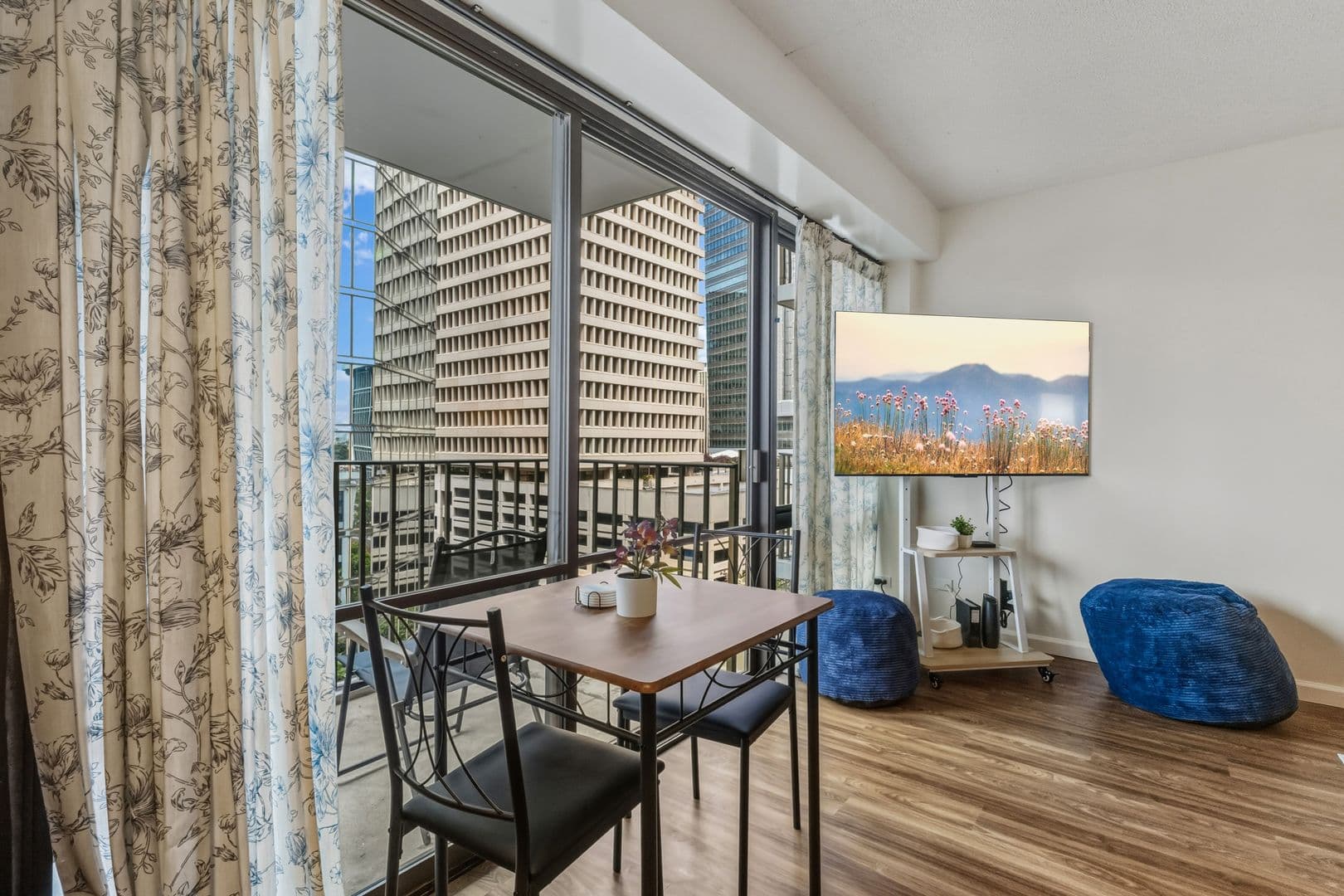 Honolulu Condo: 225 Queen Street