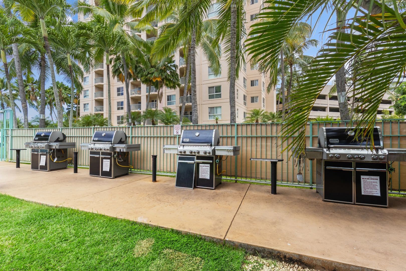Honolulu Condo: 3009 Ala Makahala Place