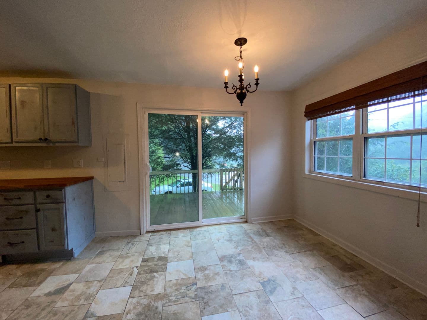 Blowing Rock House: 726 Middle Fork Road