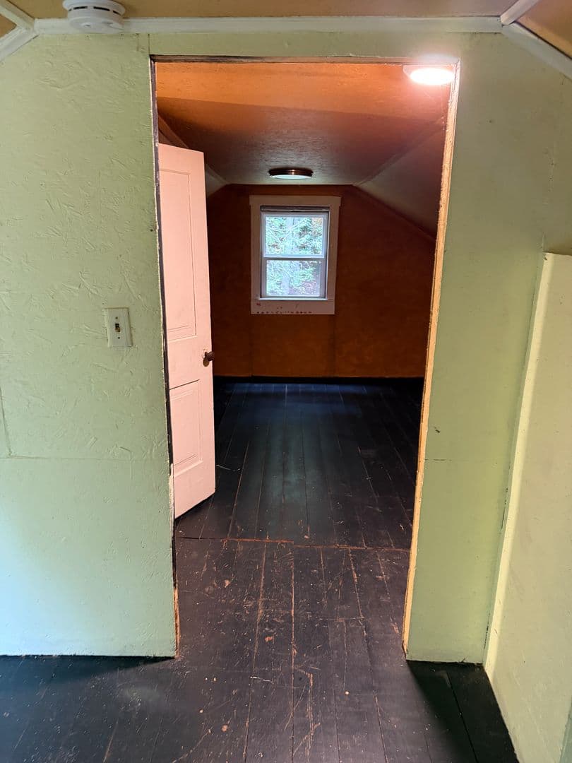 Elk Park House: 150 Smith Street
