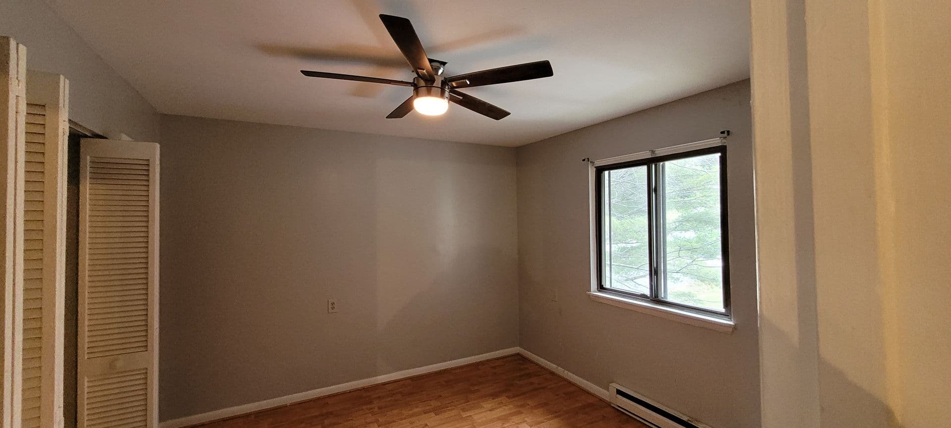 Boone Apartment: 523 Meadowview Drive
