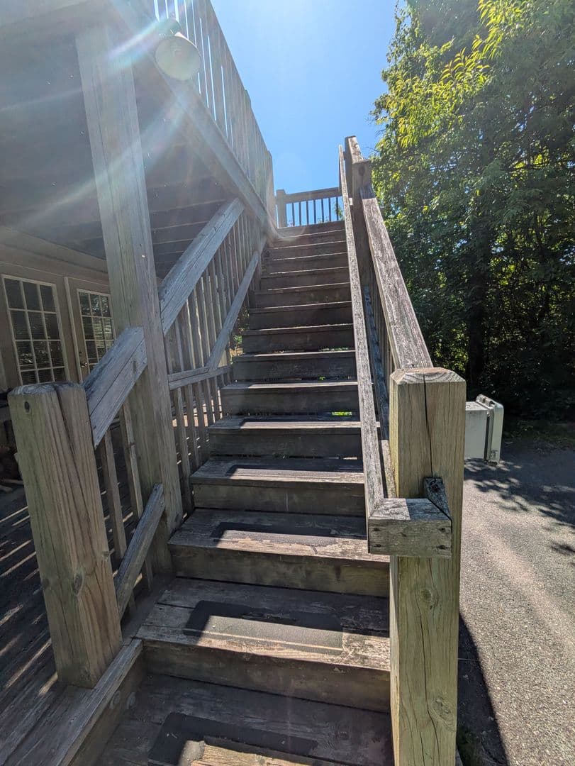 Blowing Rock Apartment: 591 Main Street