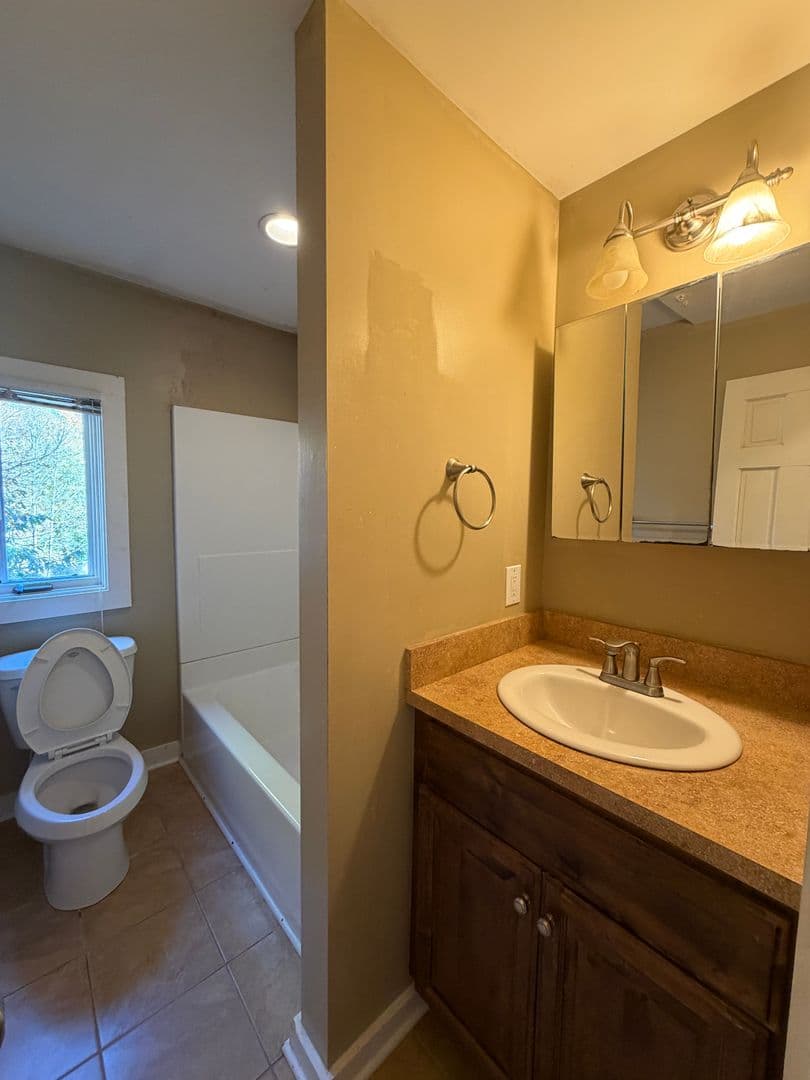 Blowing Rock Apartment: 591 Main Street
