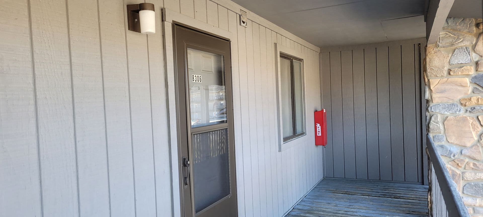 Boone Apartment: 475 Meadowview Drive