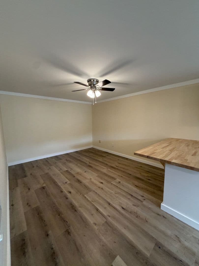 Blowing Rock Apartment: 401 Ransom Street