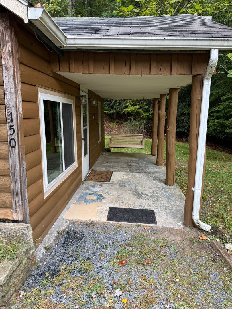 Elk Park House: 150 Smith Street