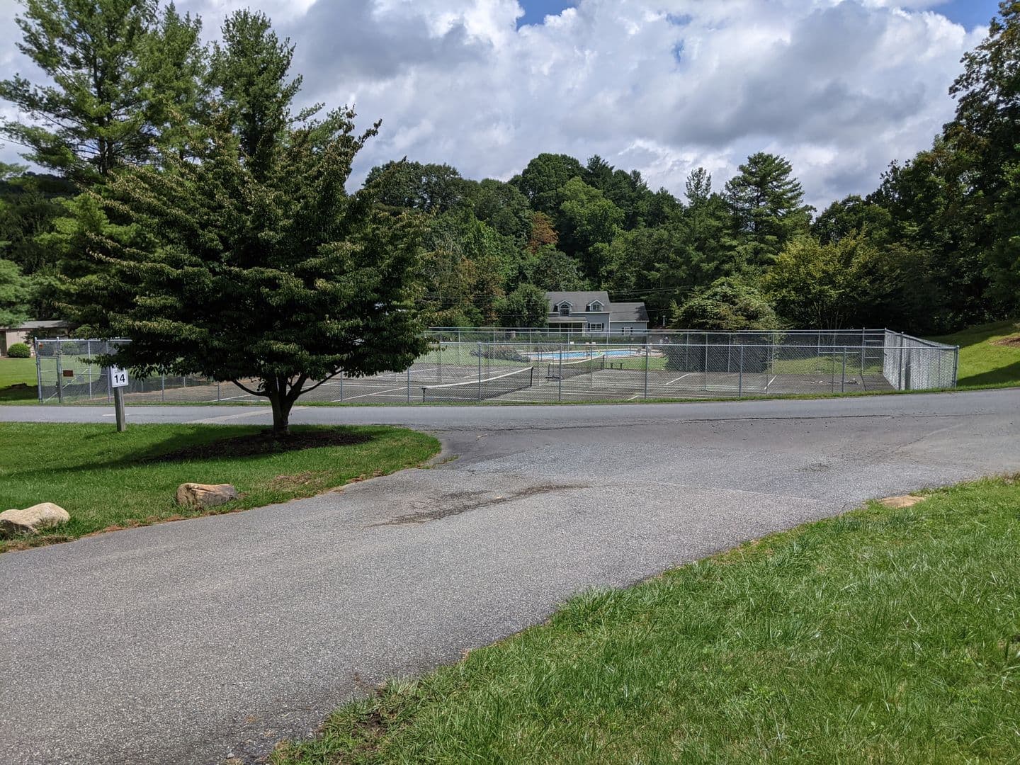 Banner Elk Apartment: 196 Trout Pond Lane