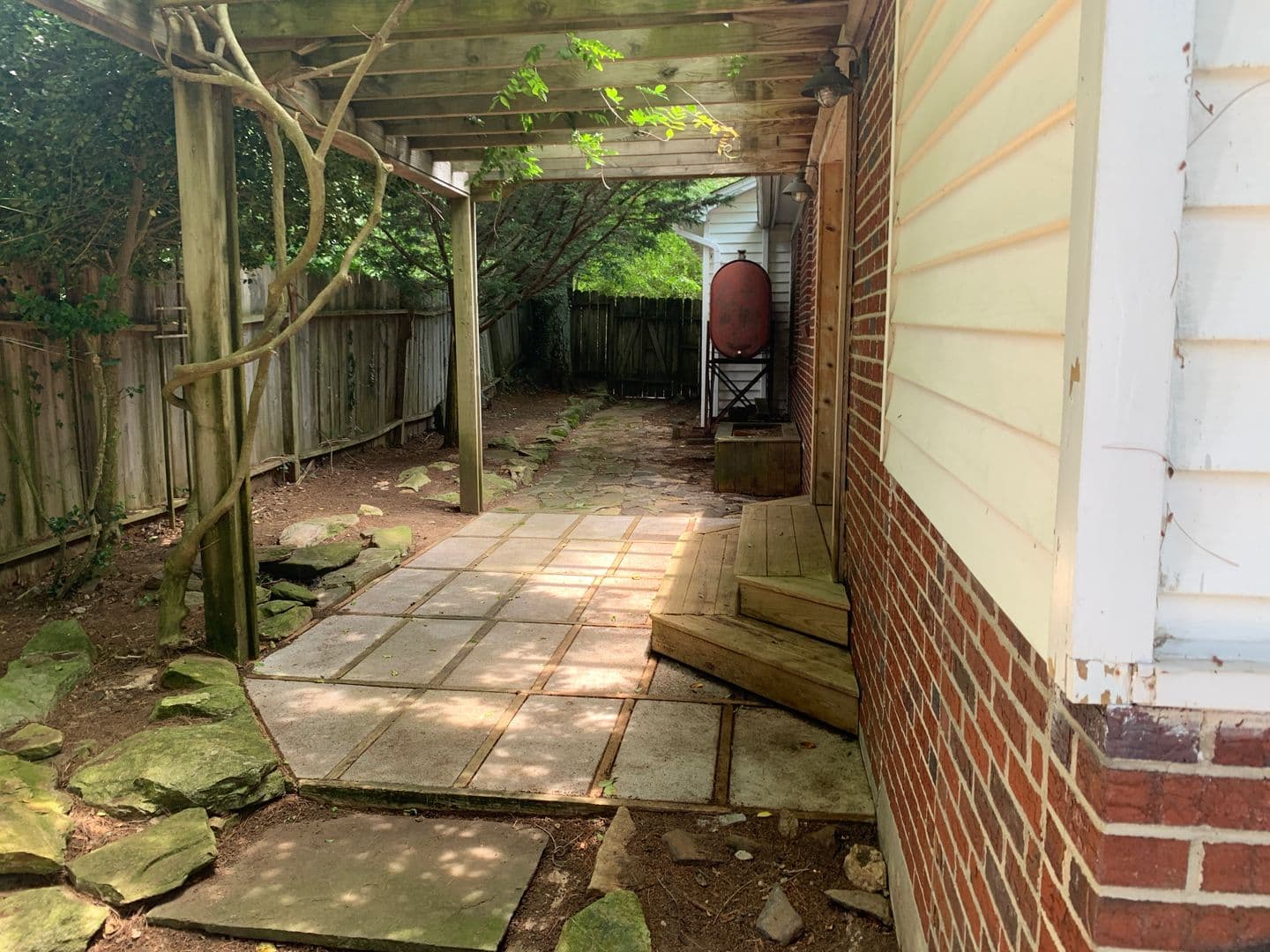 Boone House: 181 Jordan Drive