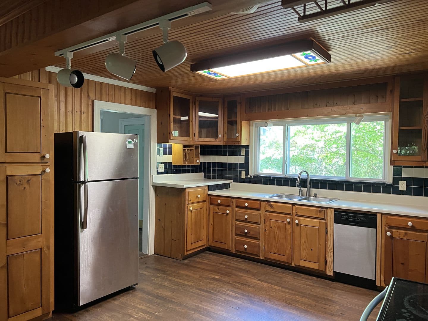 Boone House: 181 Jordan Drive