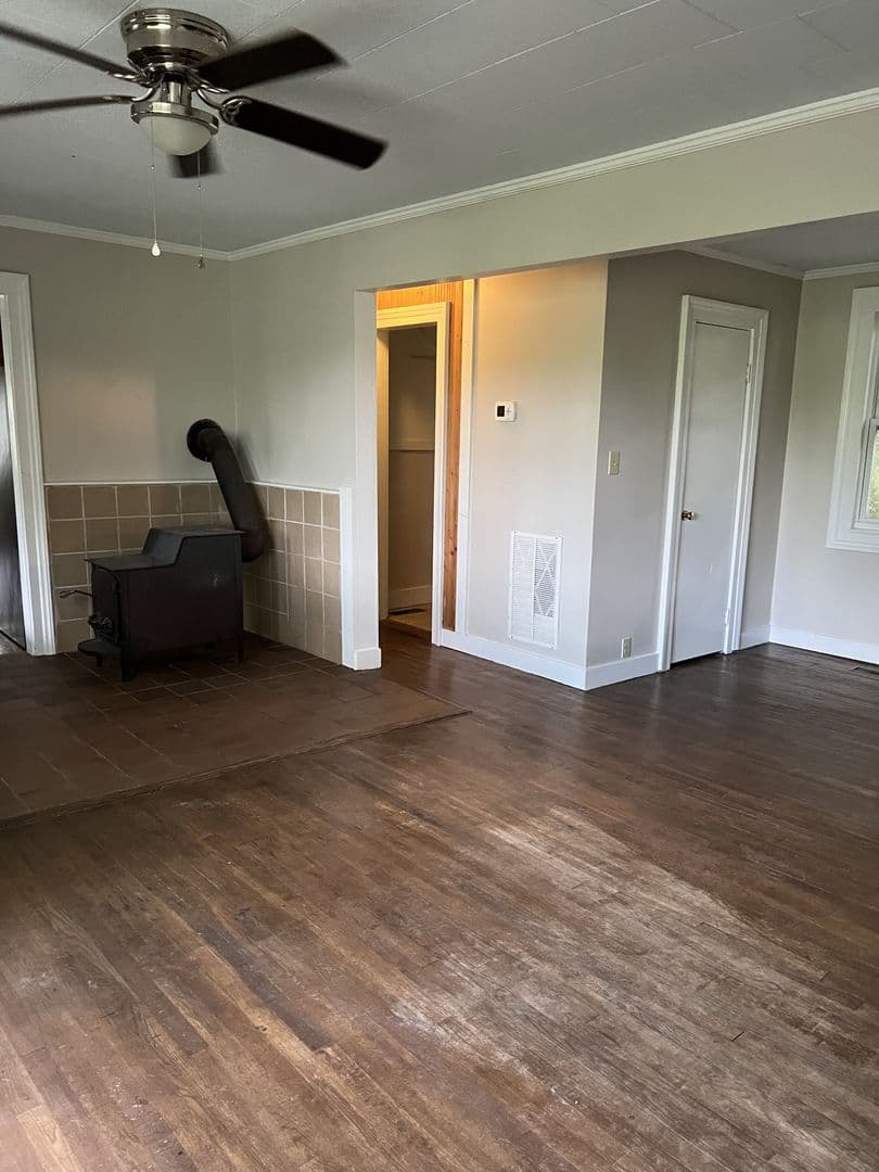 Boone House: 181 Jordan Drive