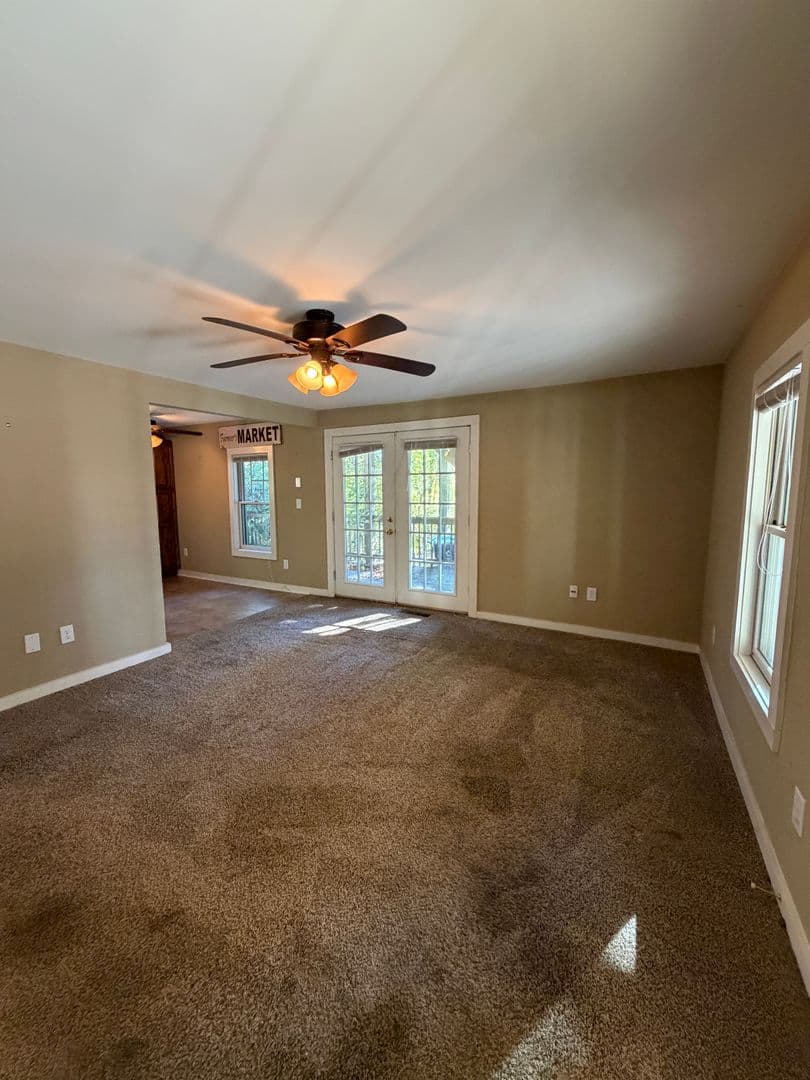 Blowing Rock Apartment: 591 Main Street