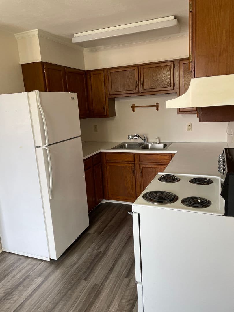 Vilas Apartment: 5015 US Hwy 421 N