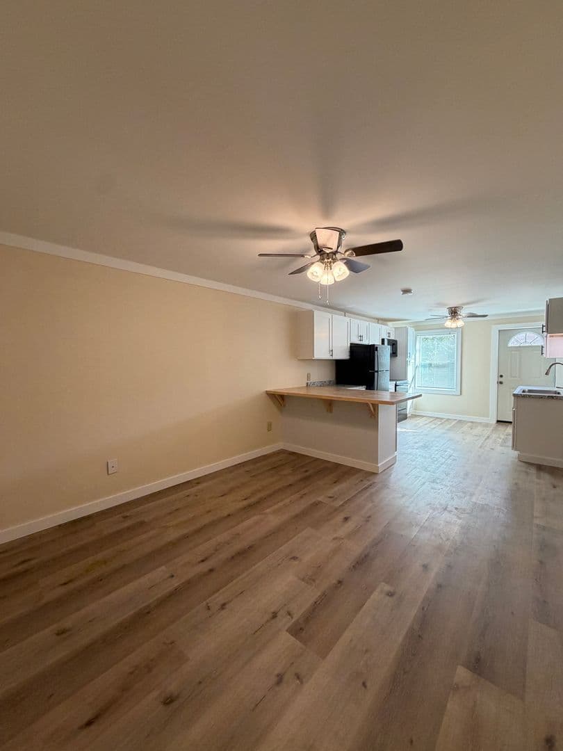 Blowing Rock Apartment: 401 Ransom Street