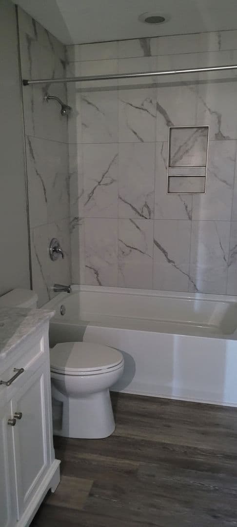 Boone Apartment: 475 Meadowview Drive