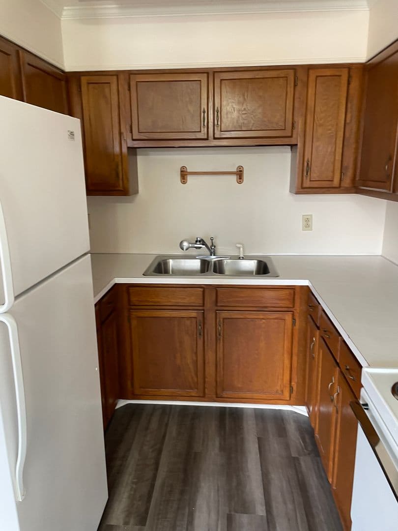 Vilas Apartment: 5015 US Hwy 421 N