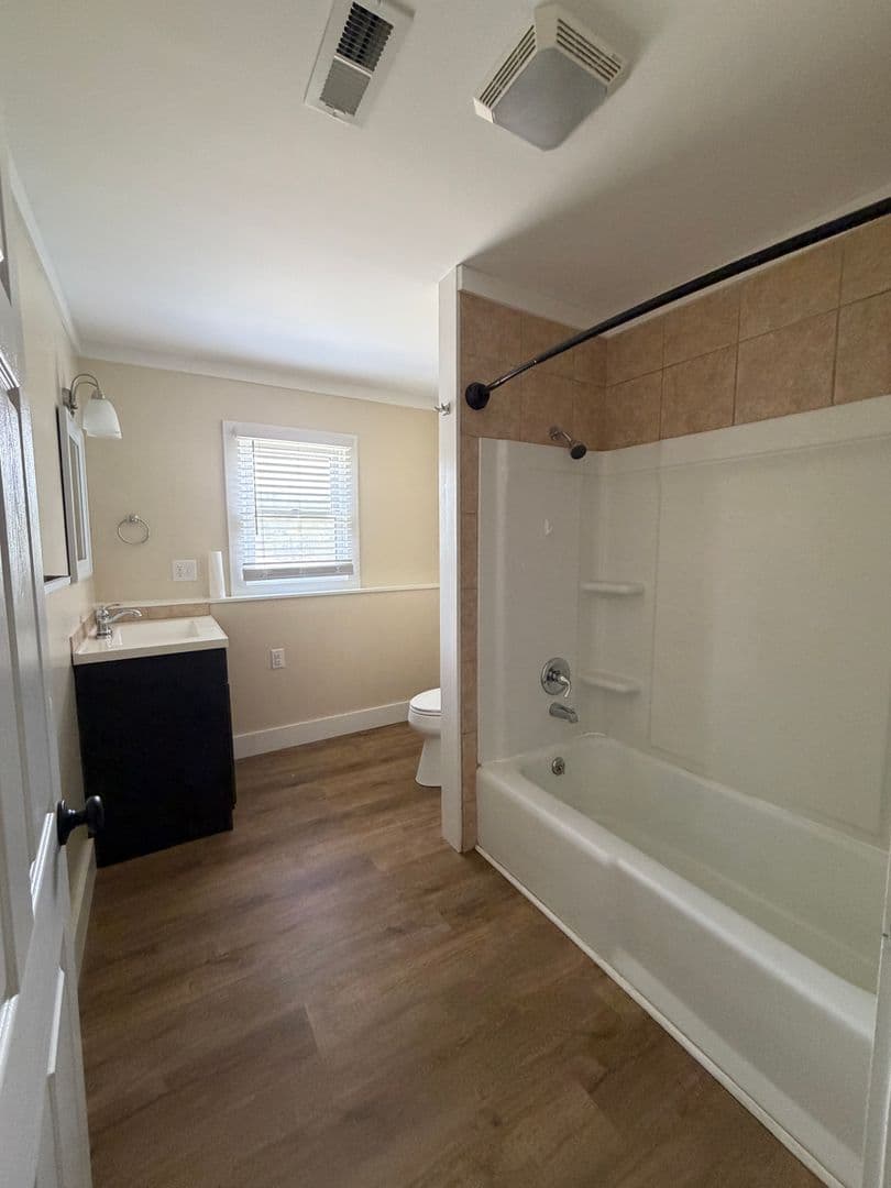 Blowing Rock Apartment: 401 Ransom Street