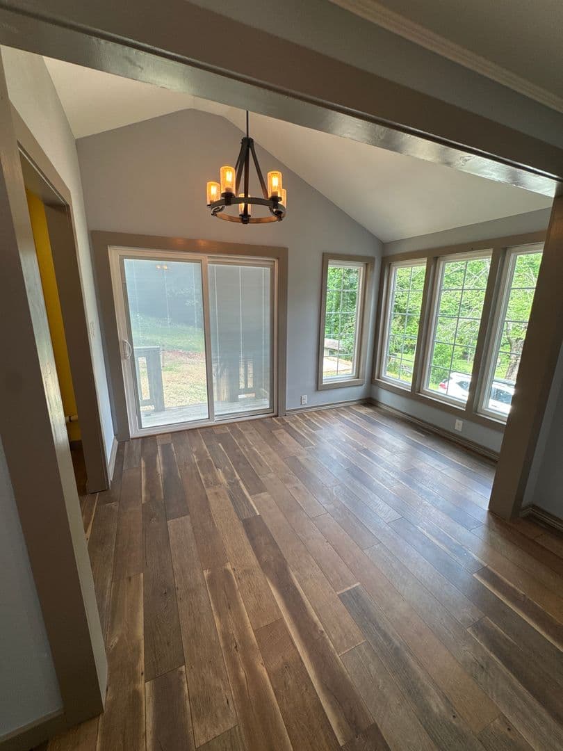 Lenoir House: 2050 Blowing Rock Blvd