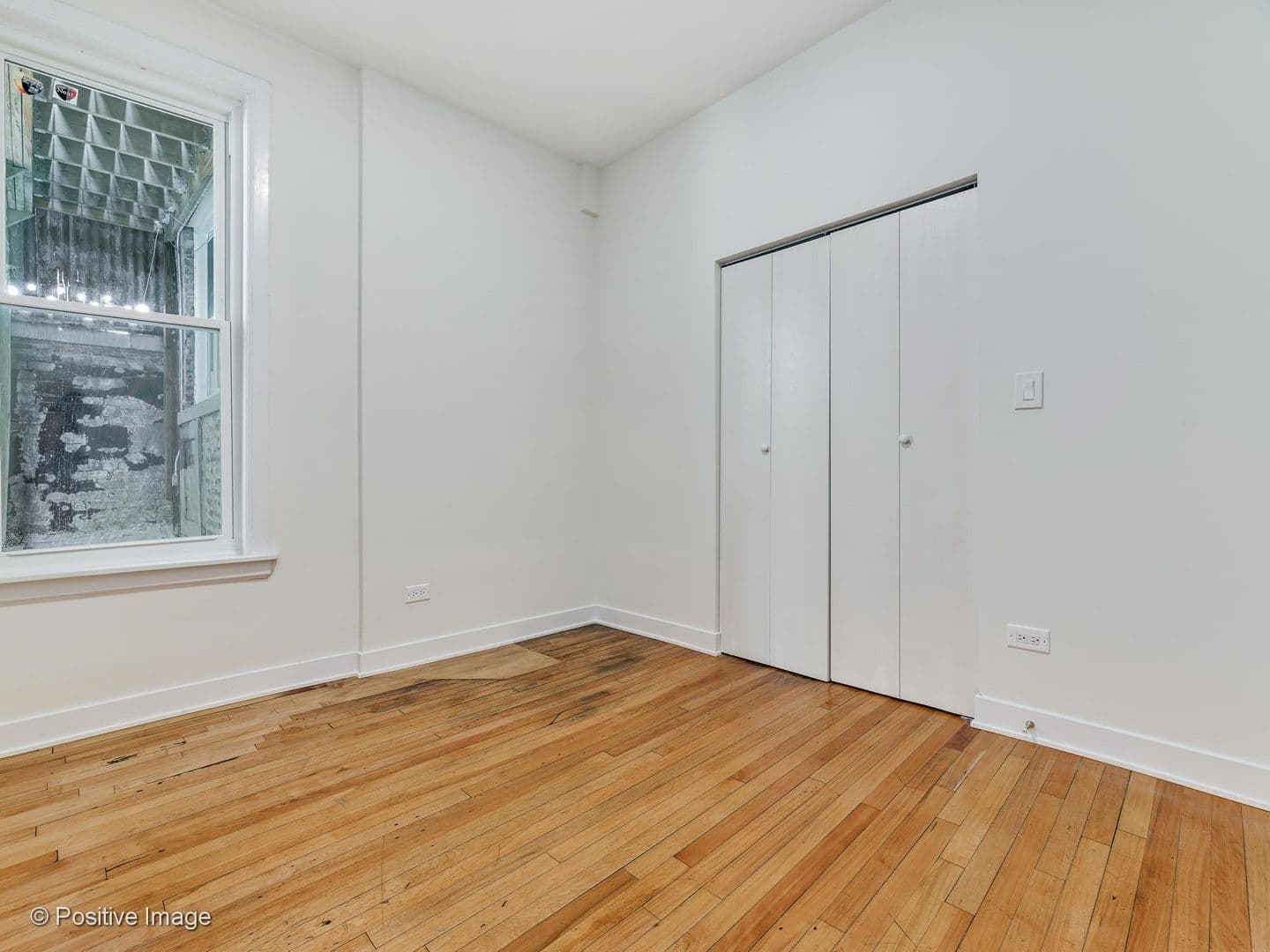 Chicago Apartment: 1618 W Chicago