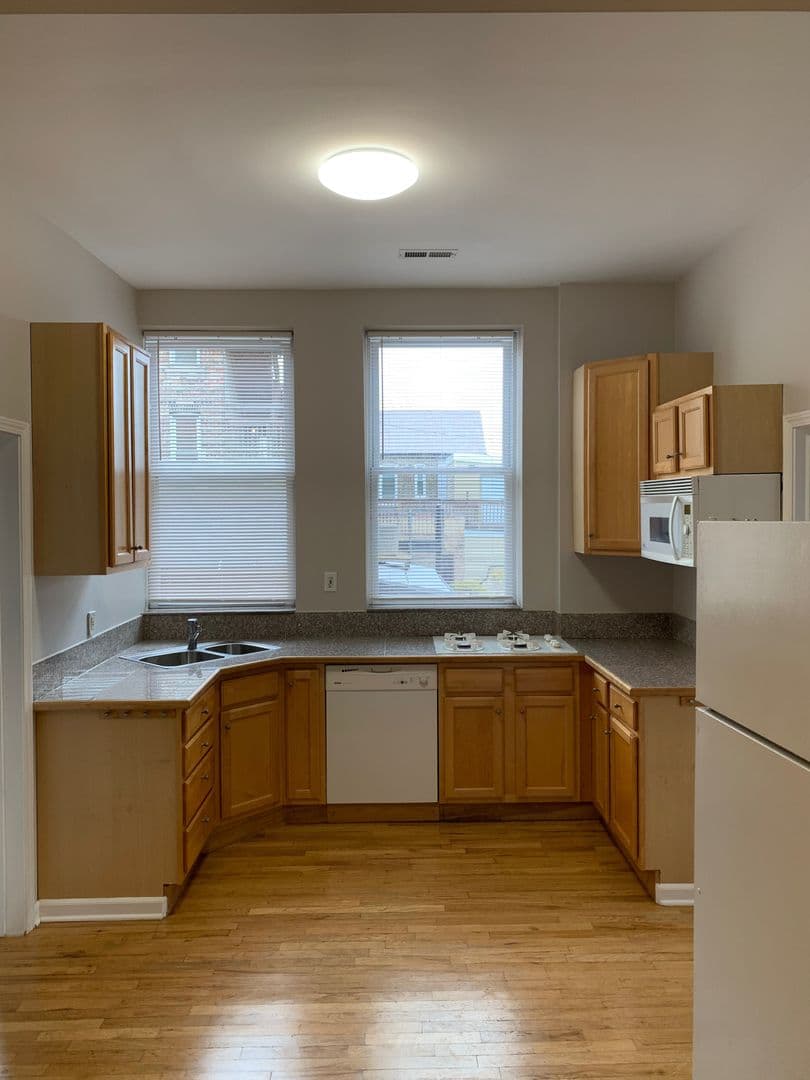 Chicago Apartment: 2249 W. 21st Street