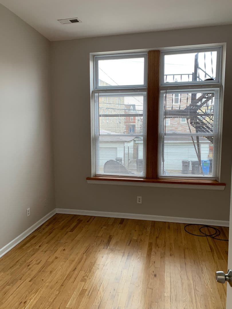 Chicago Apartment: 2249 W. 21st Street