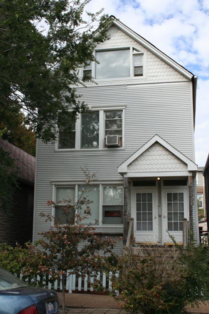 Chicago Apartment: 2306 N. Hoyne