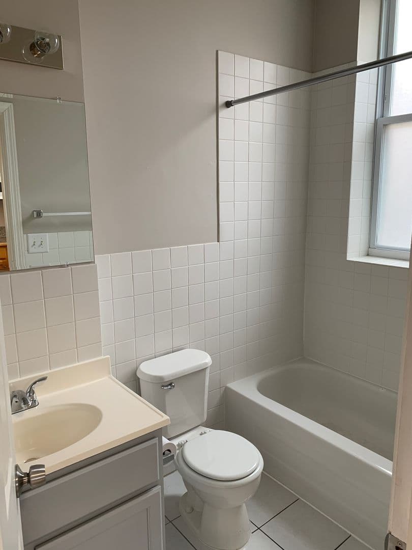 Chicago Apartment: 2249 W. 21st Street