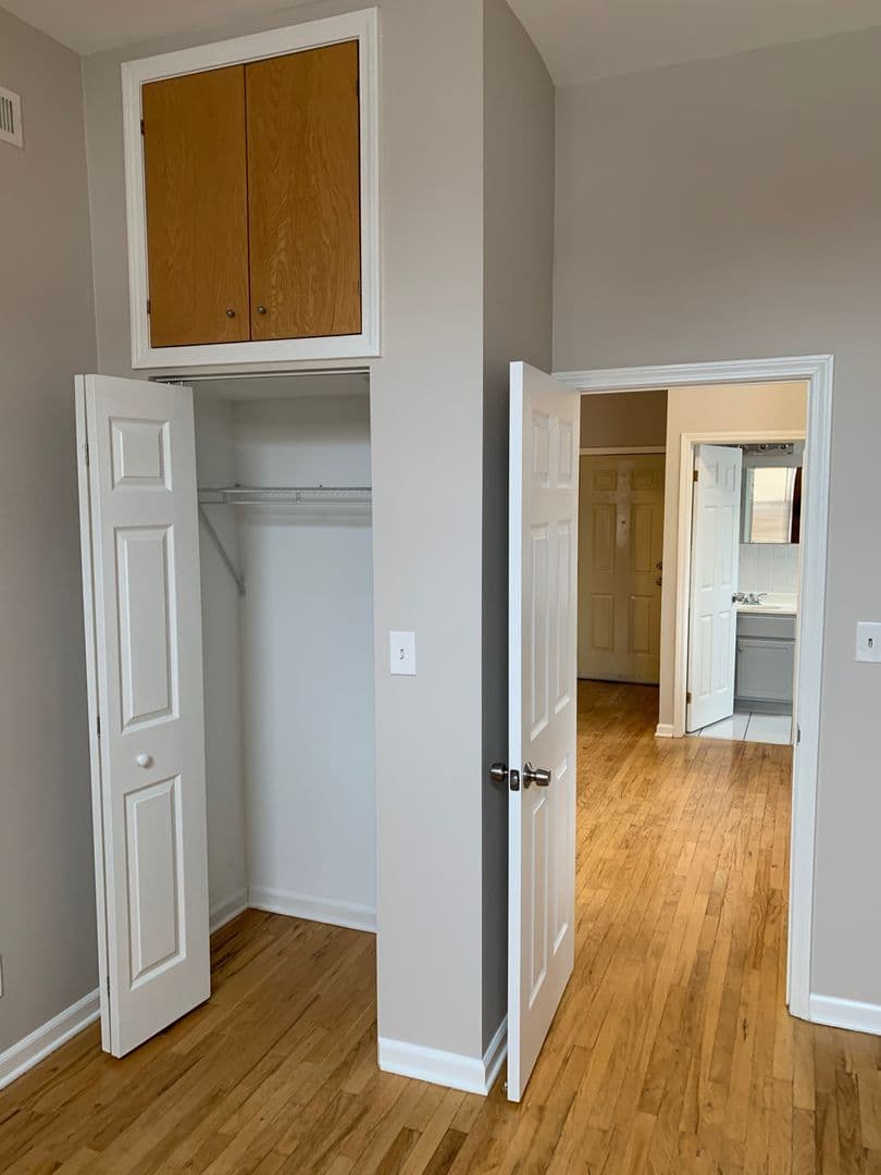 Chicago Apartment: 2249 W. 21st Street