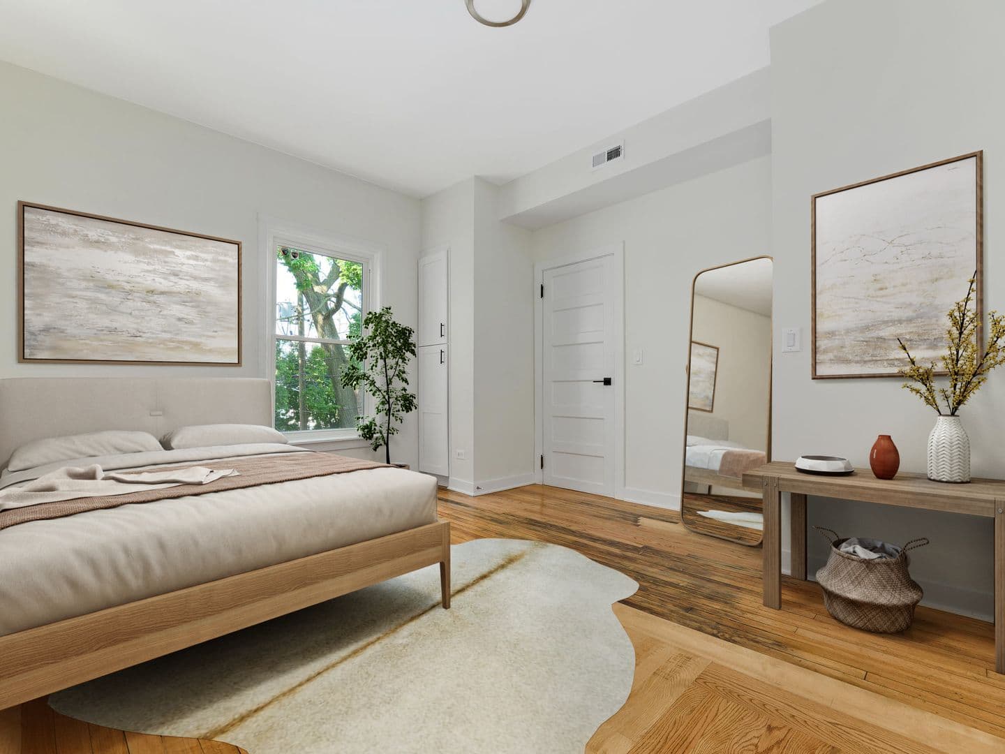 Chicago Apartment: 1618 W Chicago