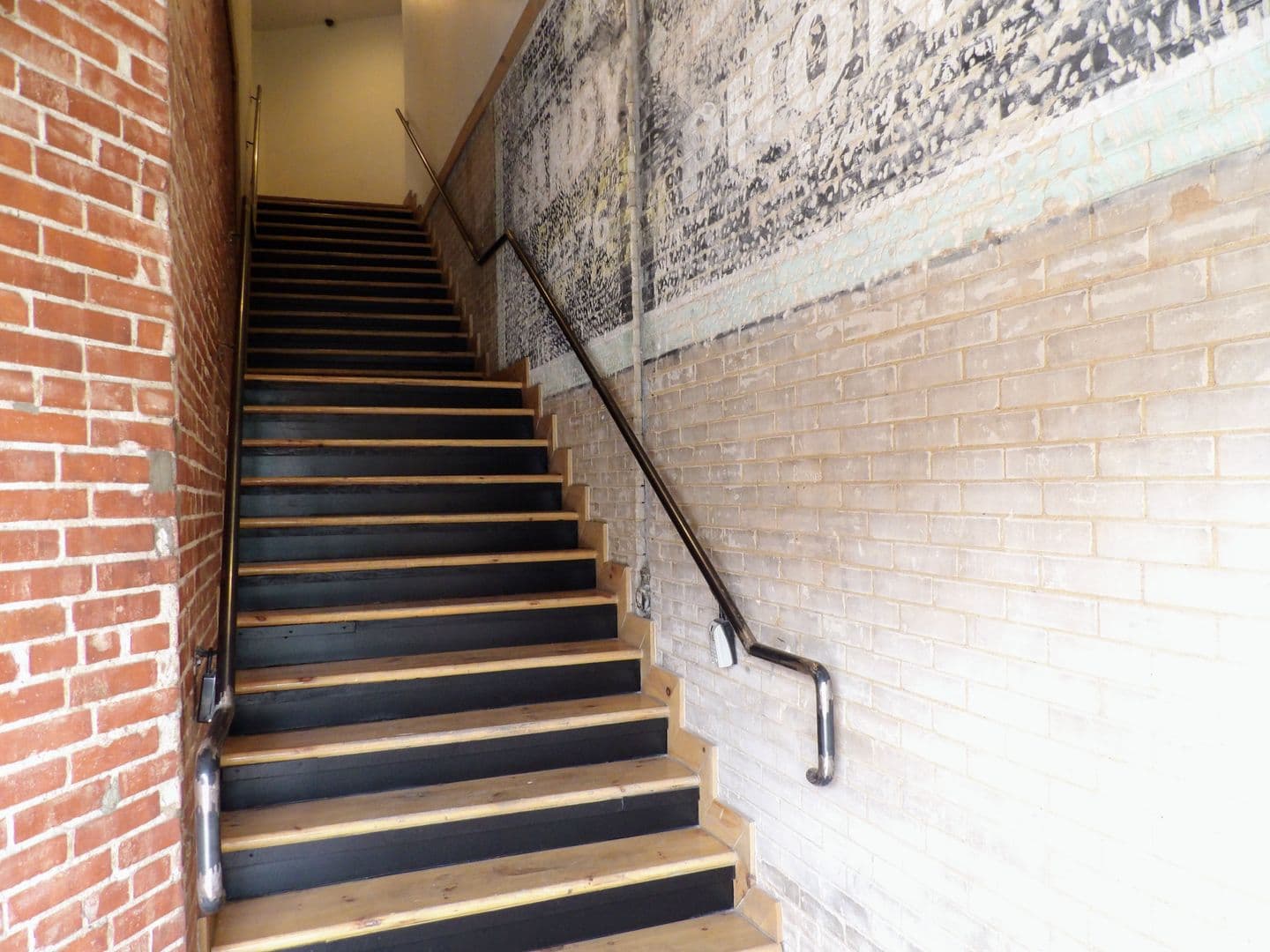 El Paso Apartment: 801 N Piedras St