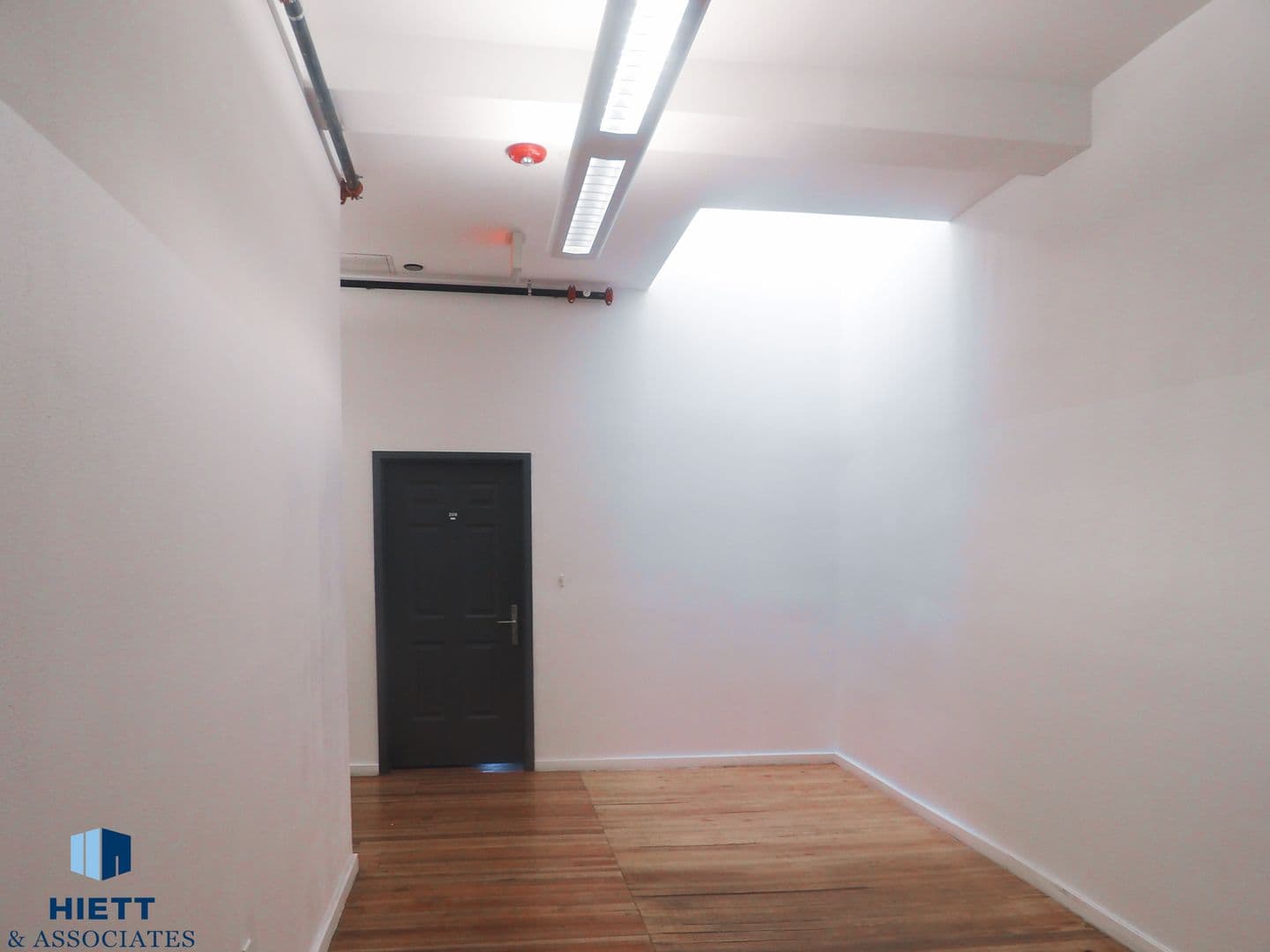El Paso Apartment: 120 S. Stanton St.