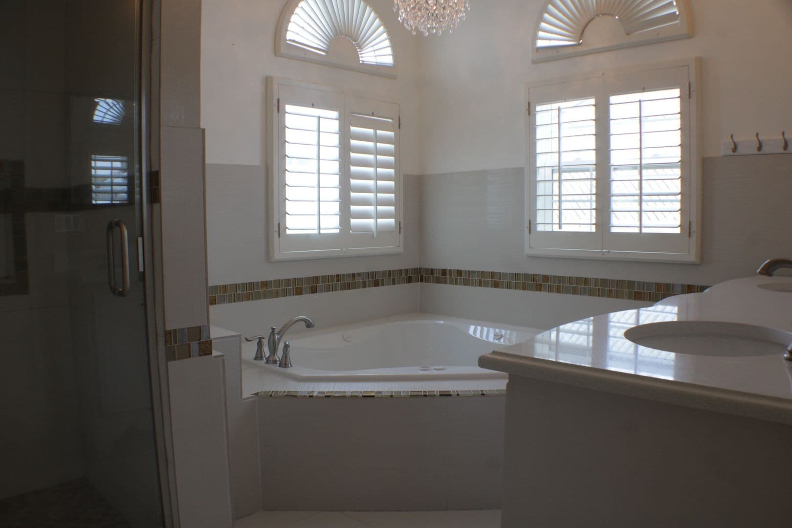 El Paso House: 6244 Kings Bridge Dr