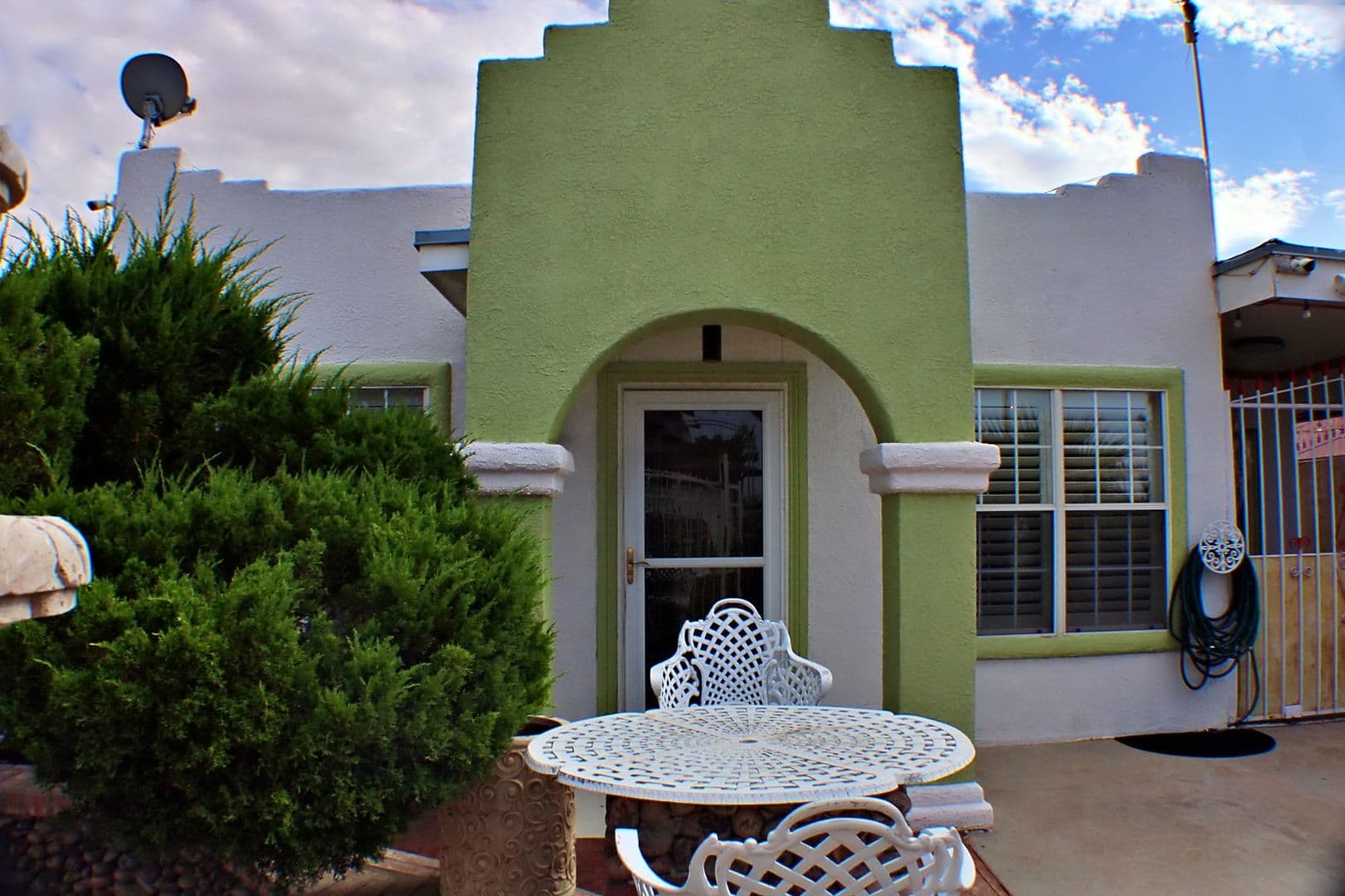 El Paso House: 6244 Kings Bridge Dr