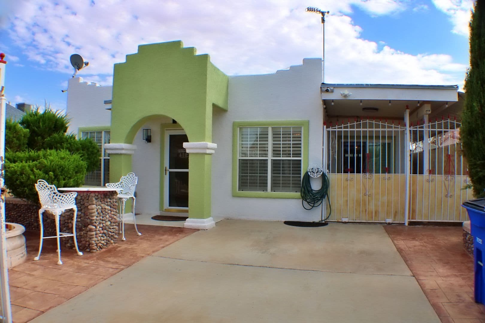 El Paso House: 6244 Kings Bridge Dr