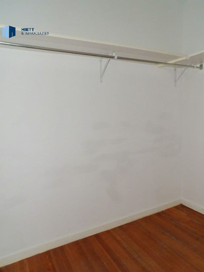 El Paso Apartment: 120 S. Stanton St.
