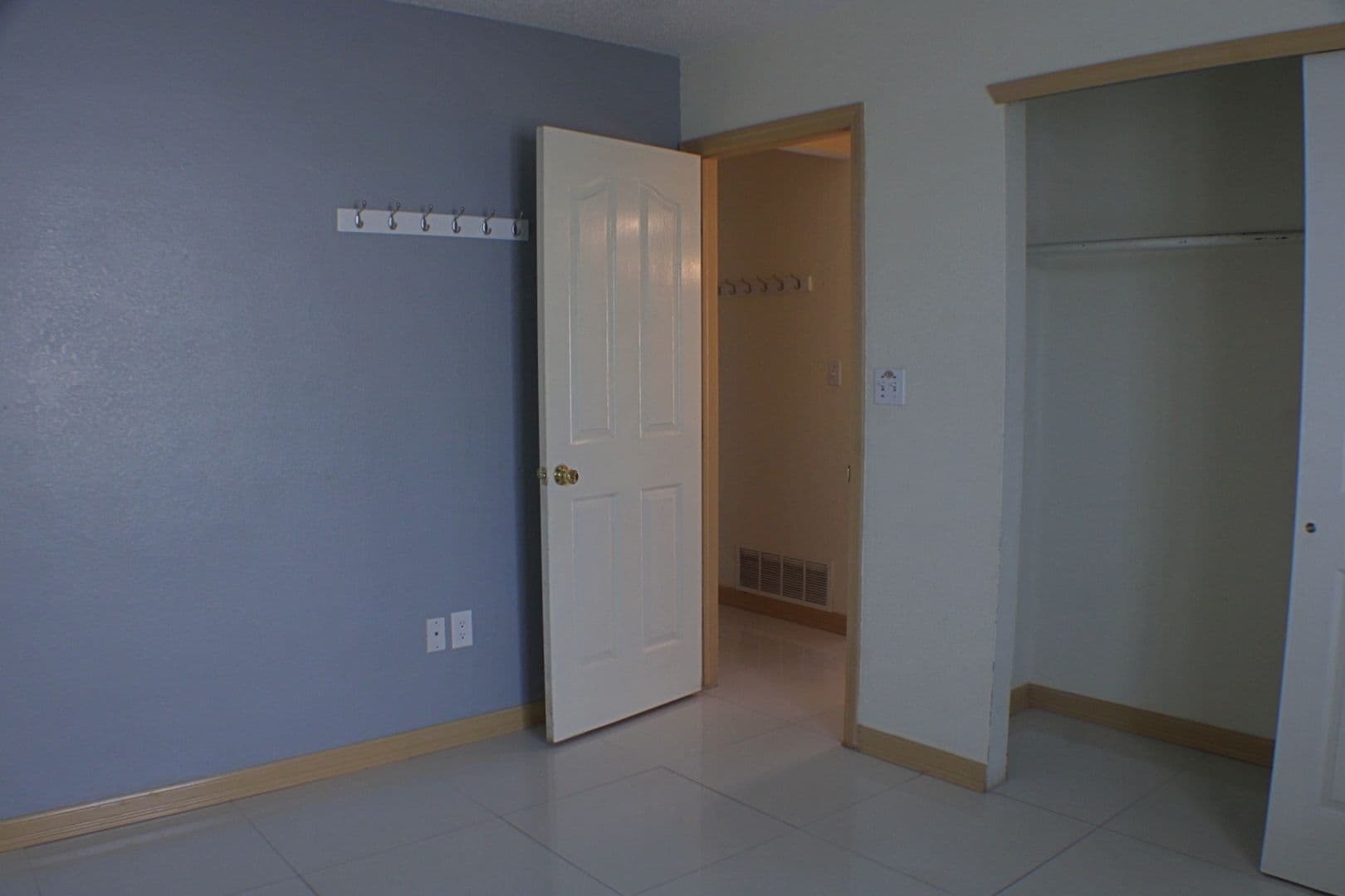 El Paso House: 6244 Kings Bridge Dr