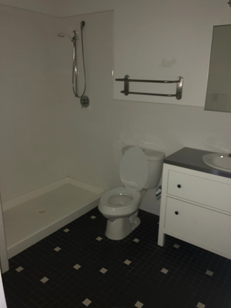 El Paso Apartment: 120 S. Stanton St.