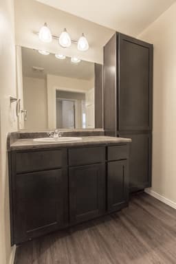 El Paso Apartment: 500 S Yarbrough Drive