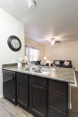 El Paso Apartment: 500 S Yarbrough Drive