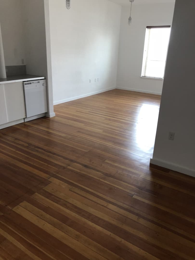 El Paso Apartment: 120 S. Stanton St.