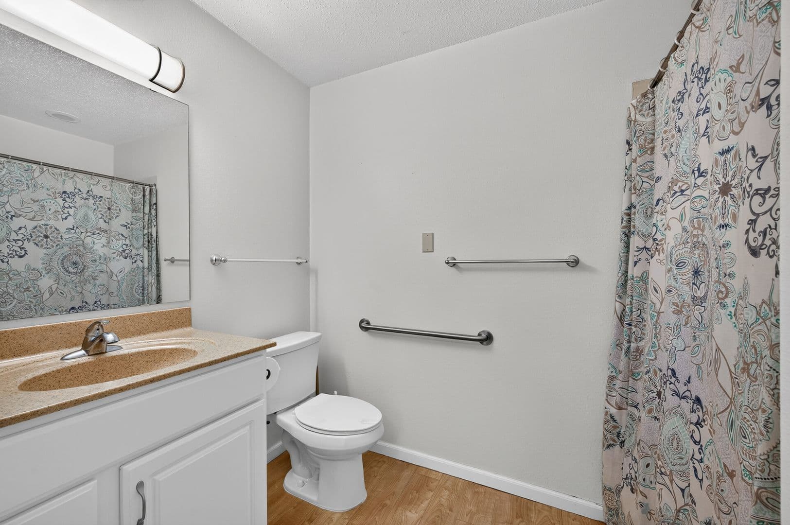 North Branch Apartment: 6188 Pecan Street