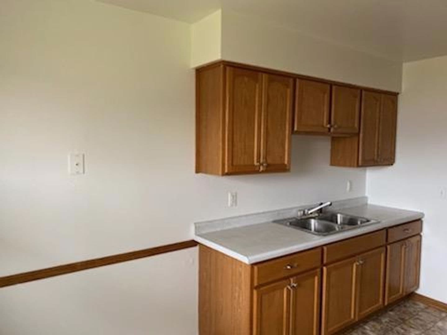 Foreston Apartment: 146 - 150 Main St.