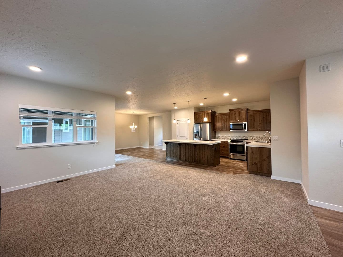 Prineville House: 742 NE Union Loop
